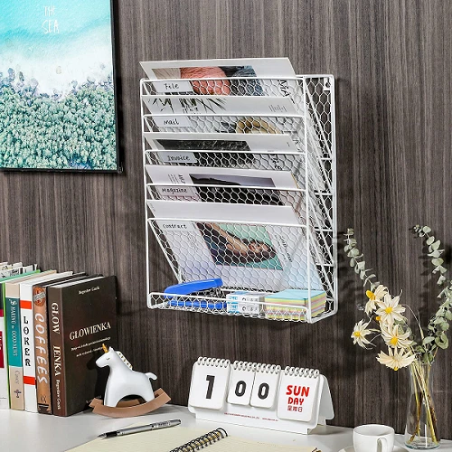 metal mail holder